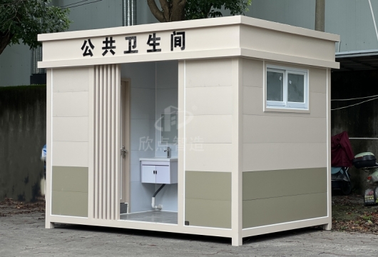 外觀看著那么小的廁所，里面竟然那么大的空間？！！